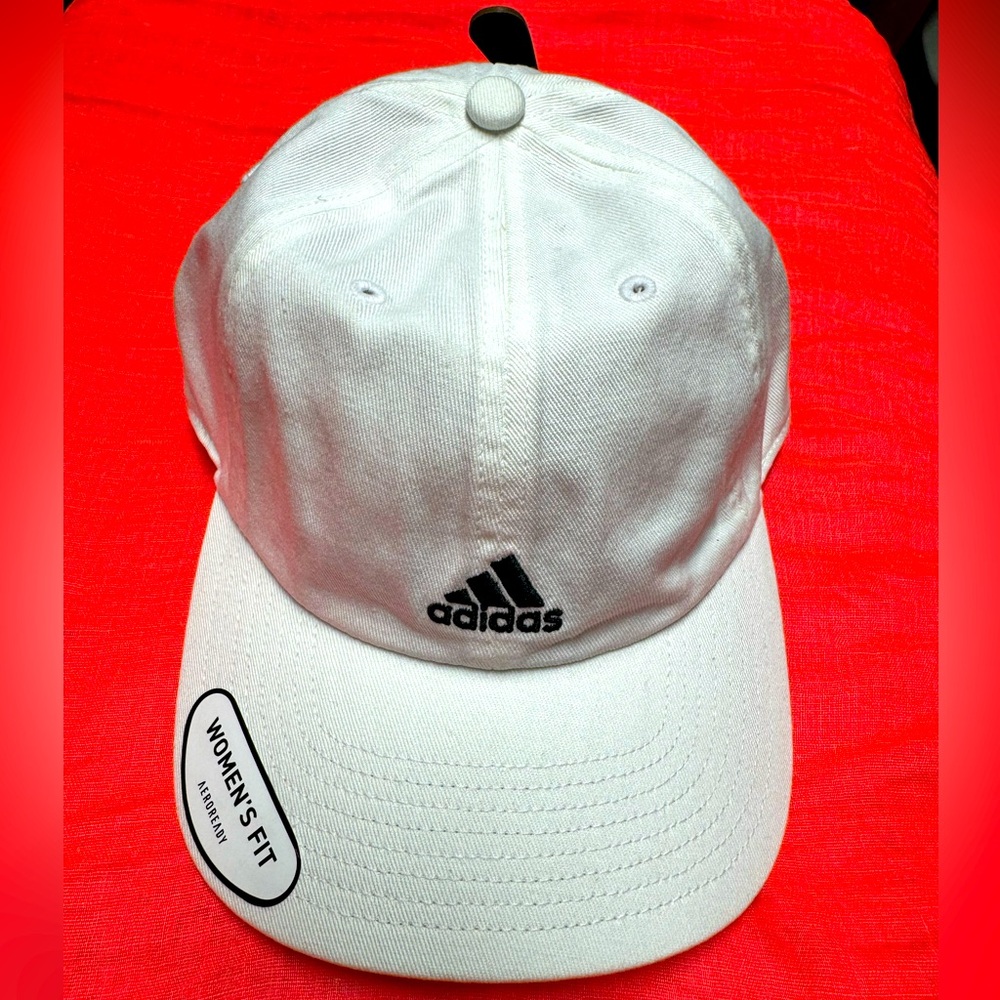 Adidas women’s baseball hat. NWT